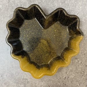 Coupelle coeur noire et or