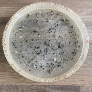 Plateau blanc pierres noires