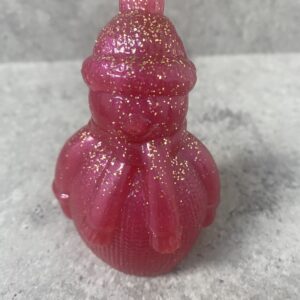 Bonhomme de neige rose